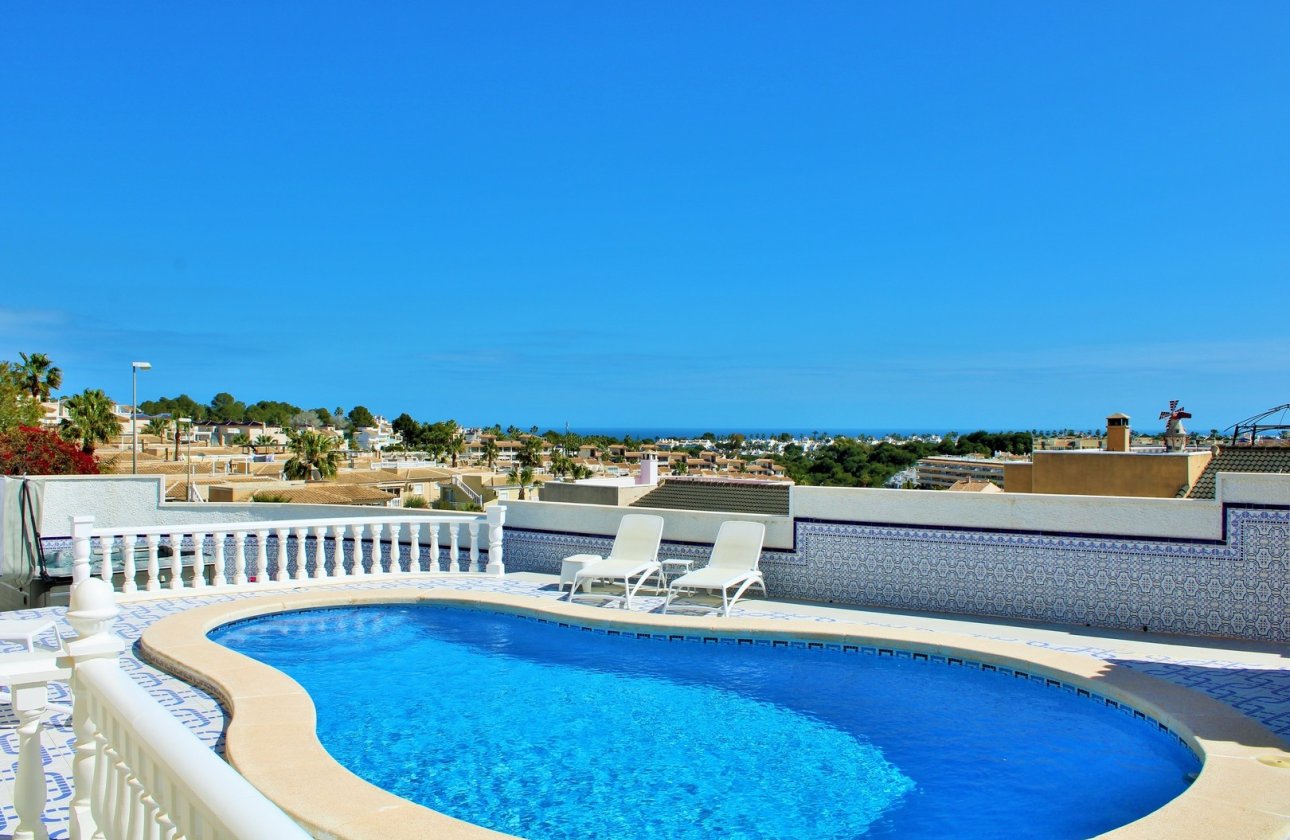 Resale - Villa - Villamartín