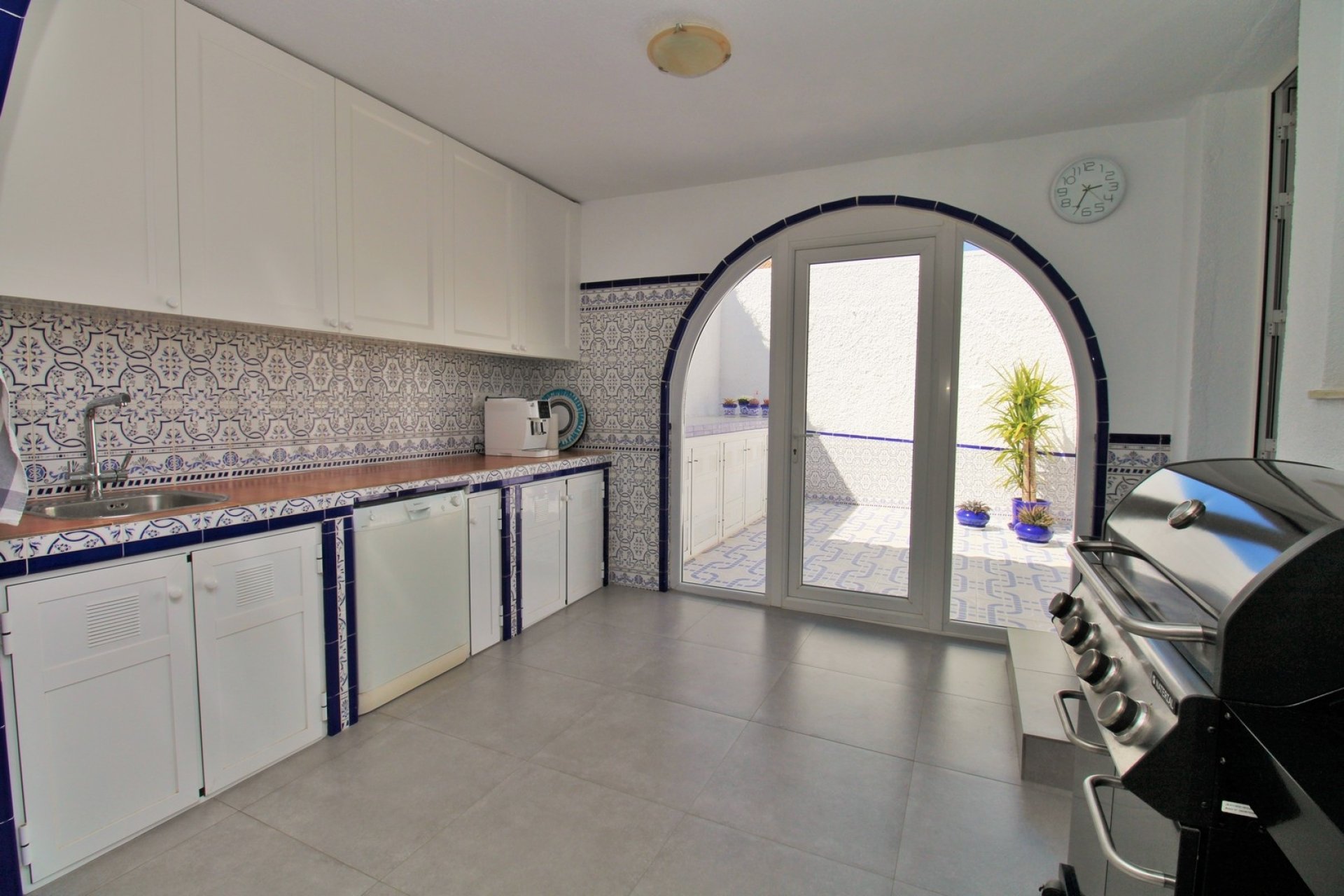 Resale - Villa - Villamartín