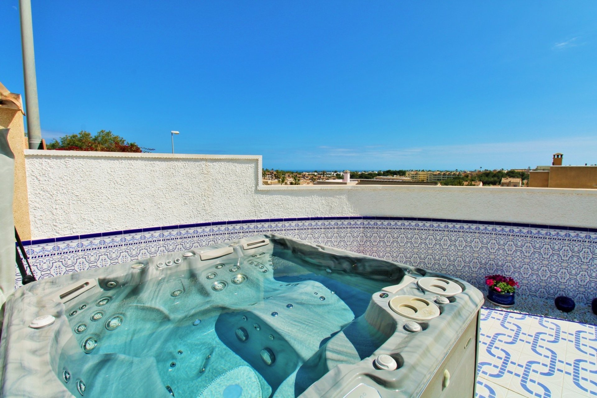 Resale - Villa - Villamartín