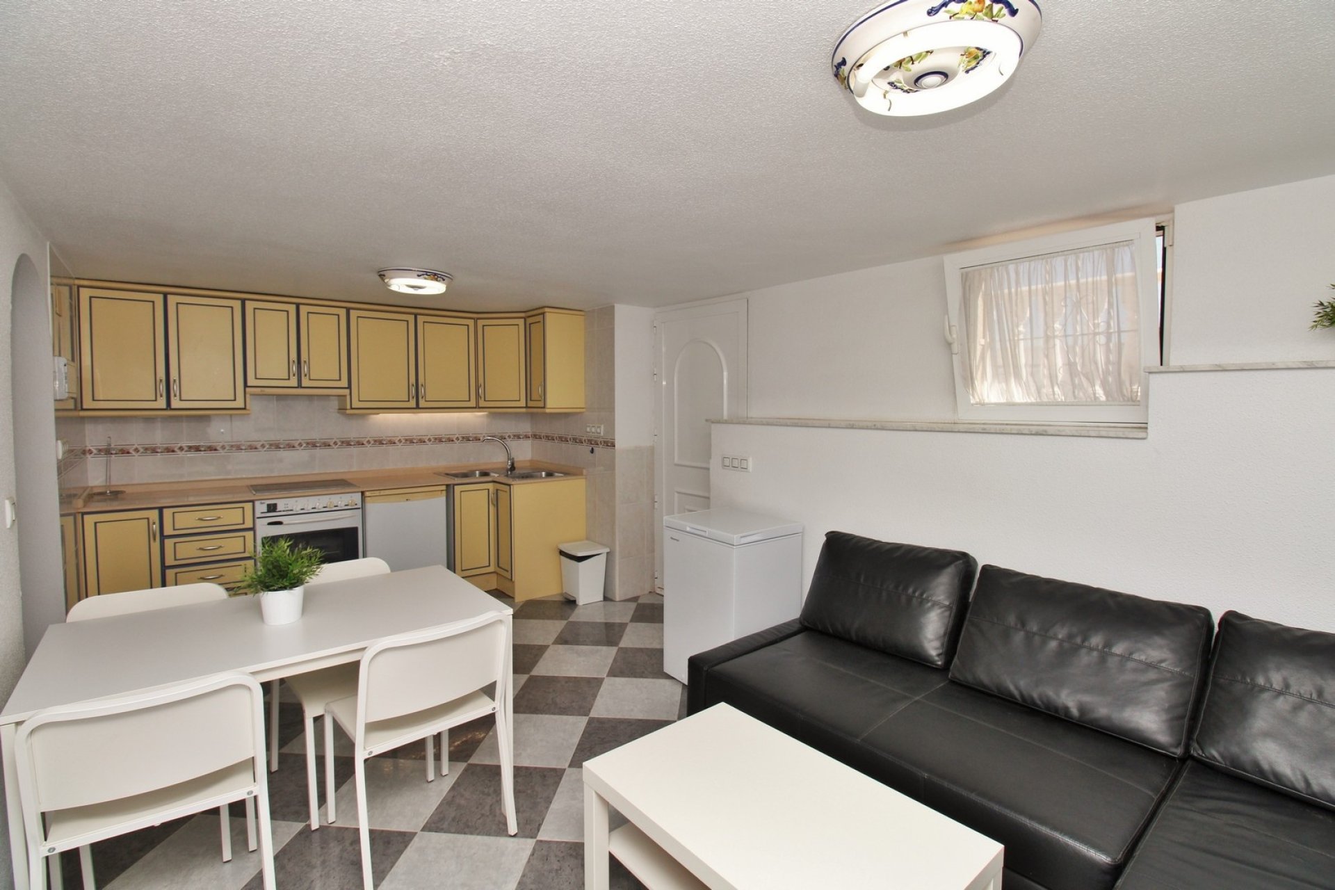 Resale - Villa - Villamartín