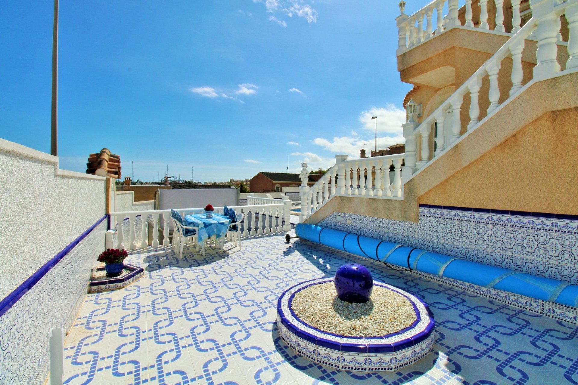 Resale - Villa - Villamartín