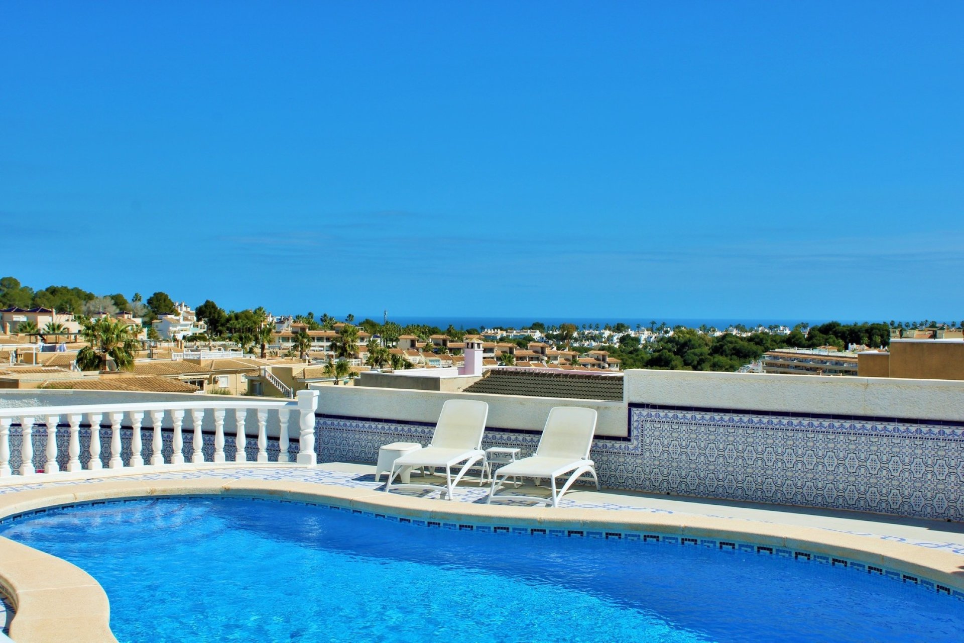 Resale - Villa - Villamartín