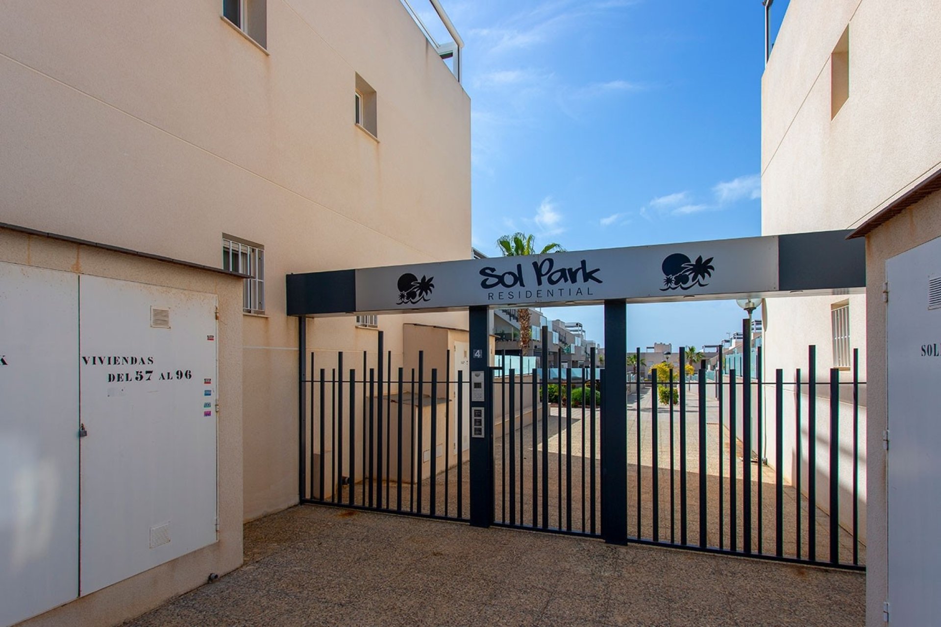 Reventa - Adosado - Torrevieja - Aguas Nuevas