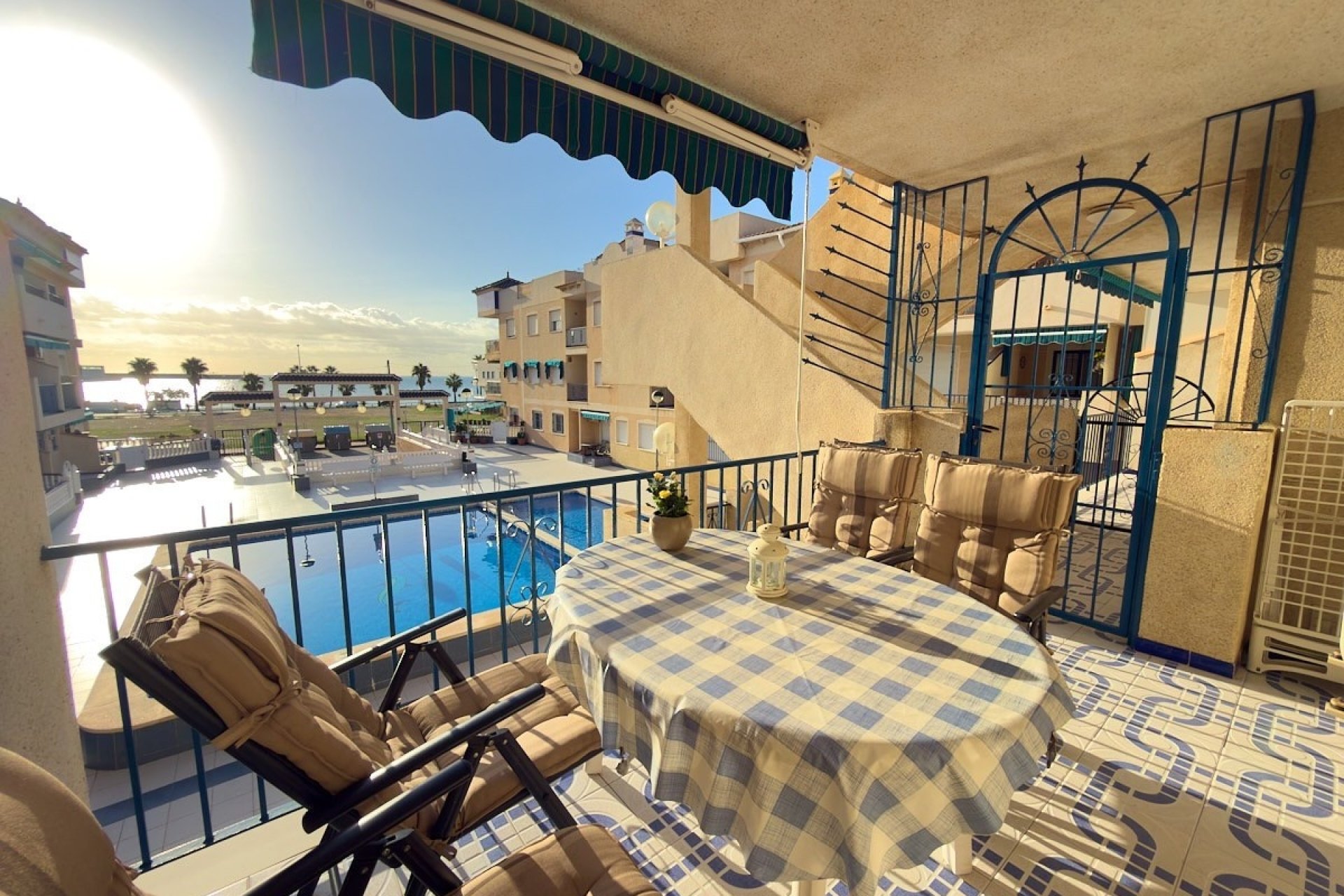 Reventa - Apartament / Duplex - Torrevieja - Playa Los Naufragos