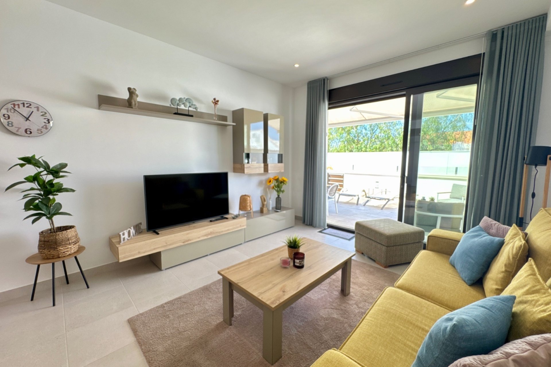 Reventa - Apartamento / piso - Pilar de la Horadada