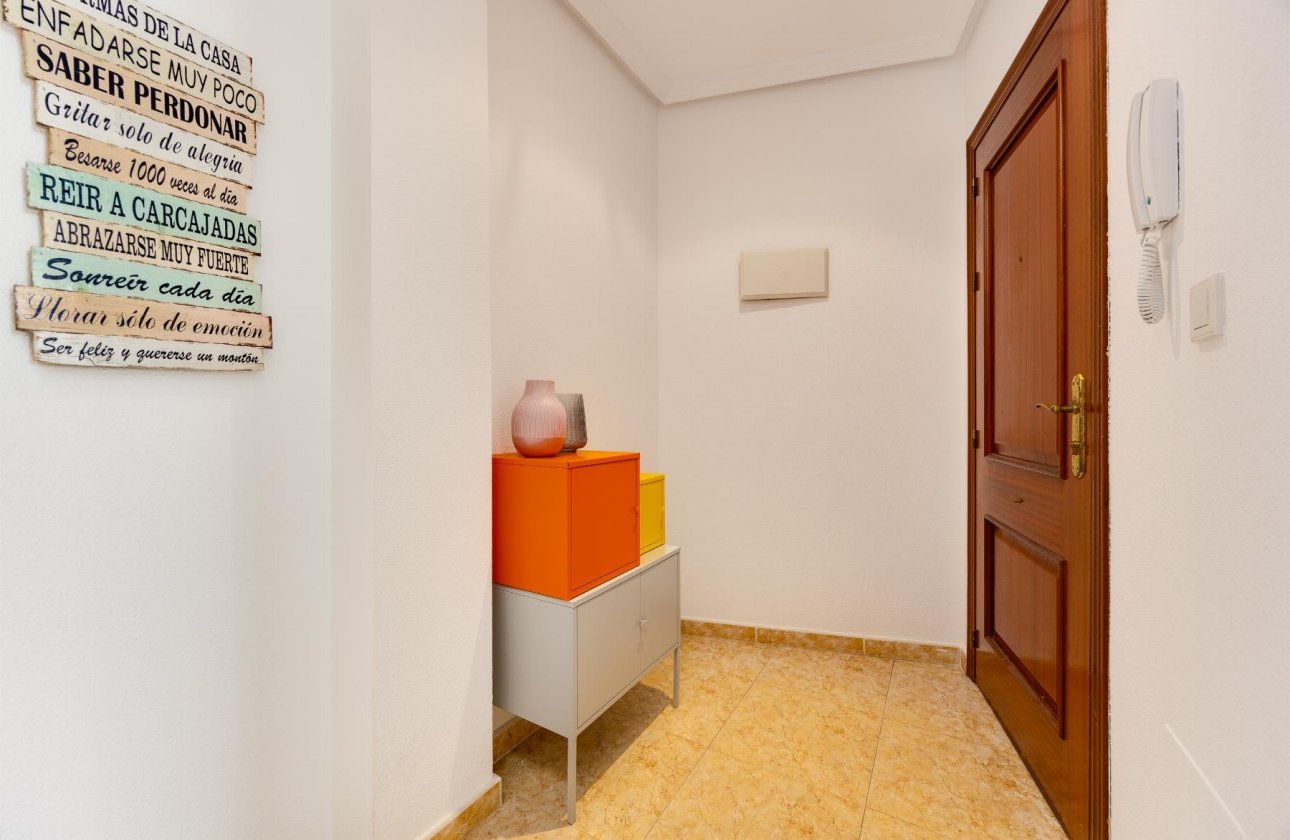 Reventa - Apartamento / piso - San Miguel de Salinas