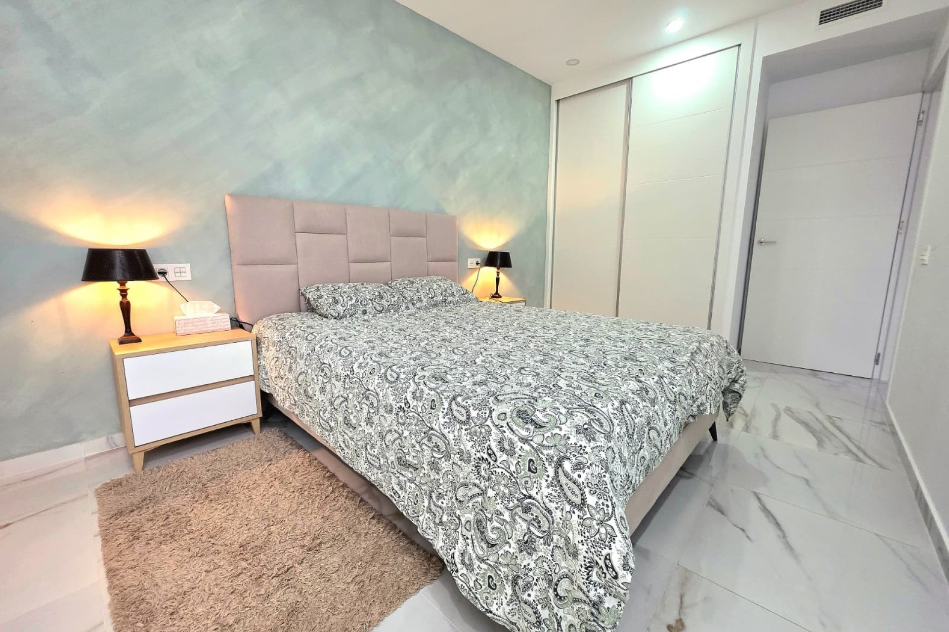 Reventa - Apartamento / piso - Torrevieja - Center