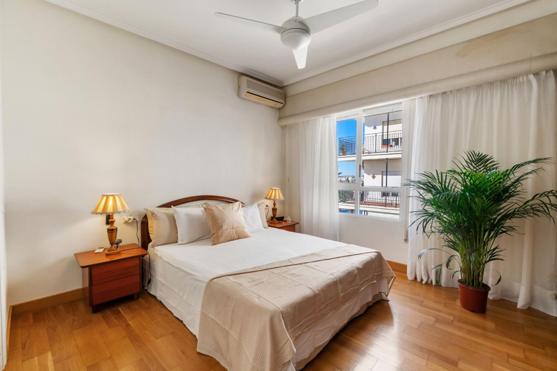 Reventa - Apartamento / piso - Torrevieja - CLUB NAUTICO TORREVIEJA