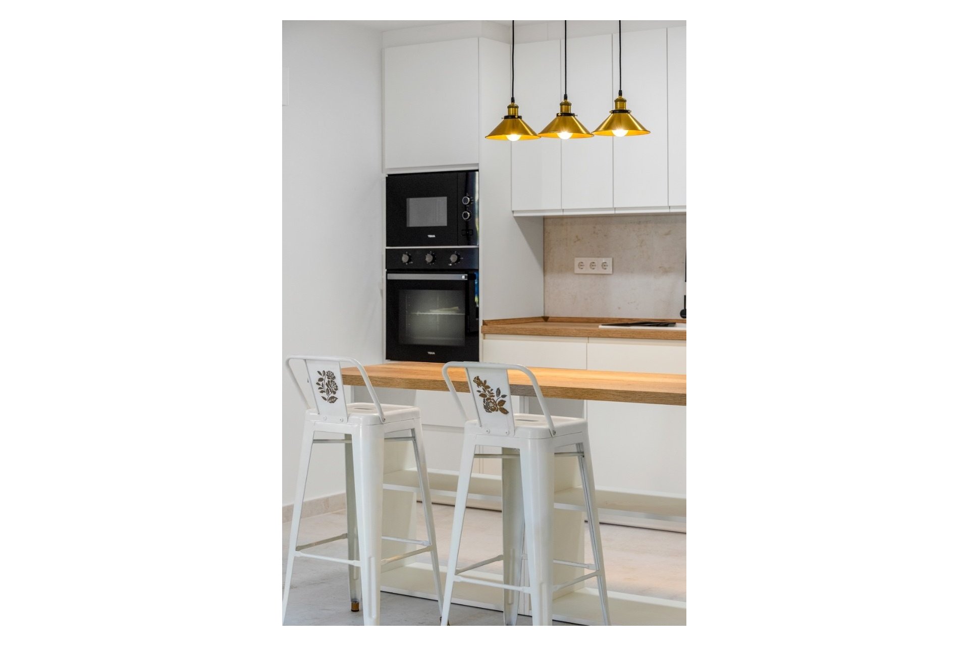 Reventa - Apartamento / piso - Torrevieja - El Acequión - Los Náufragos