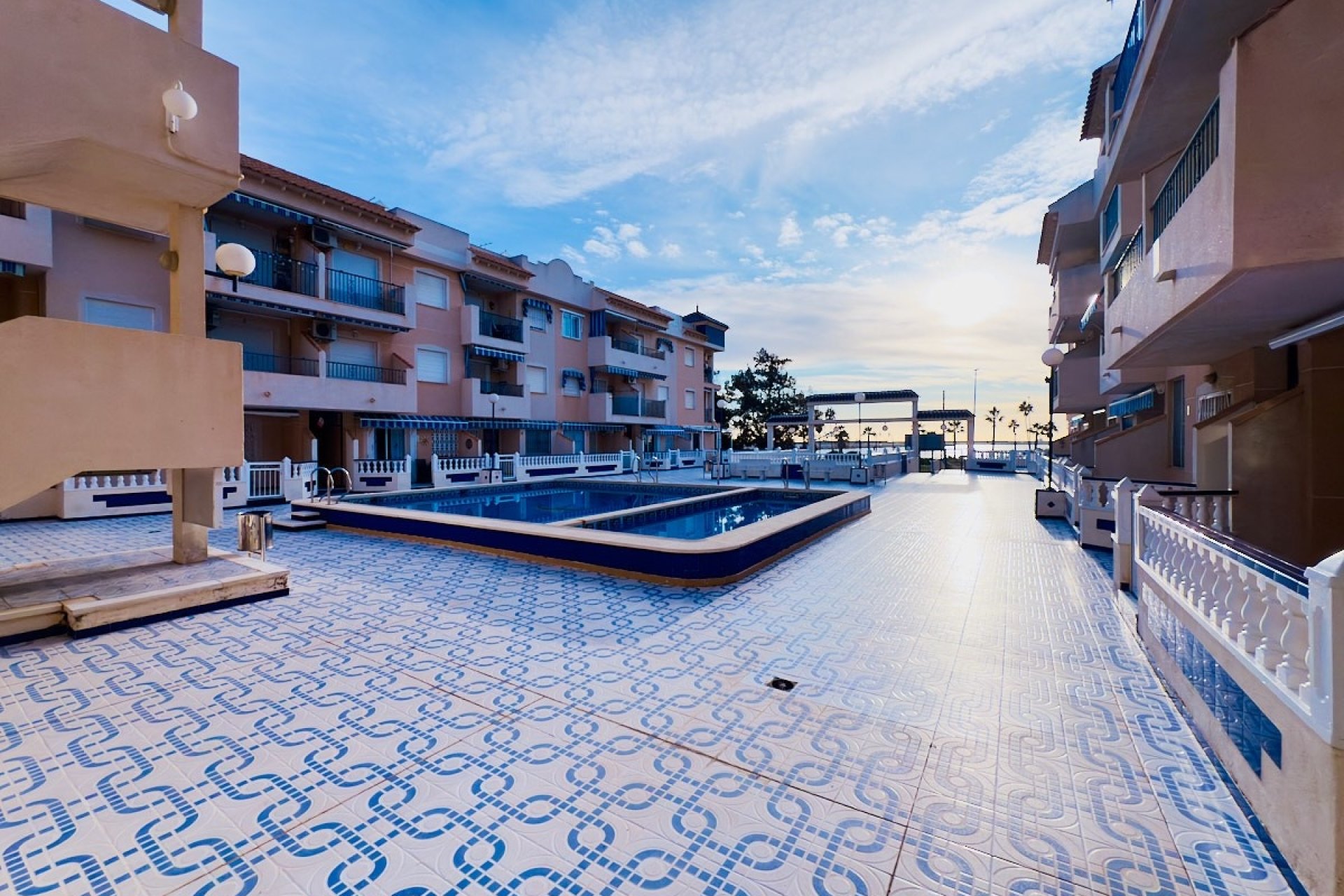Reventa - Apartamento / piso - Torrevieja - El Acequión - Los Náufragos