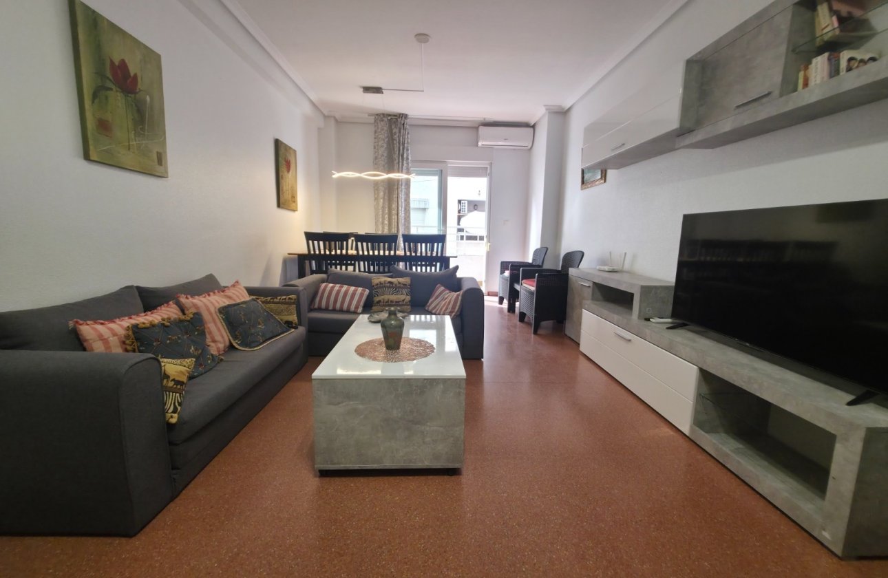 Reventa - Apartamento / piso - Torrevieja - Paseo maritimo