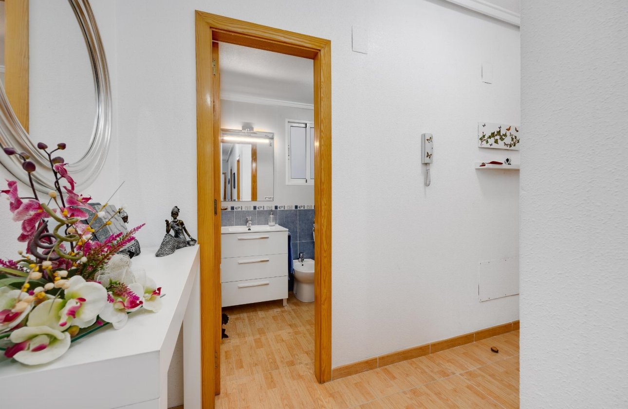 Reventa - Apartamento / piso - Torrevieja - Playa del Acequión