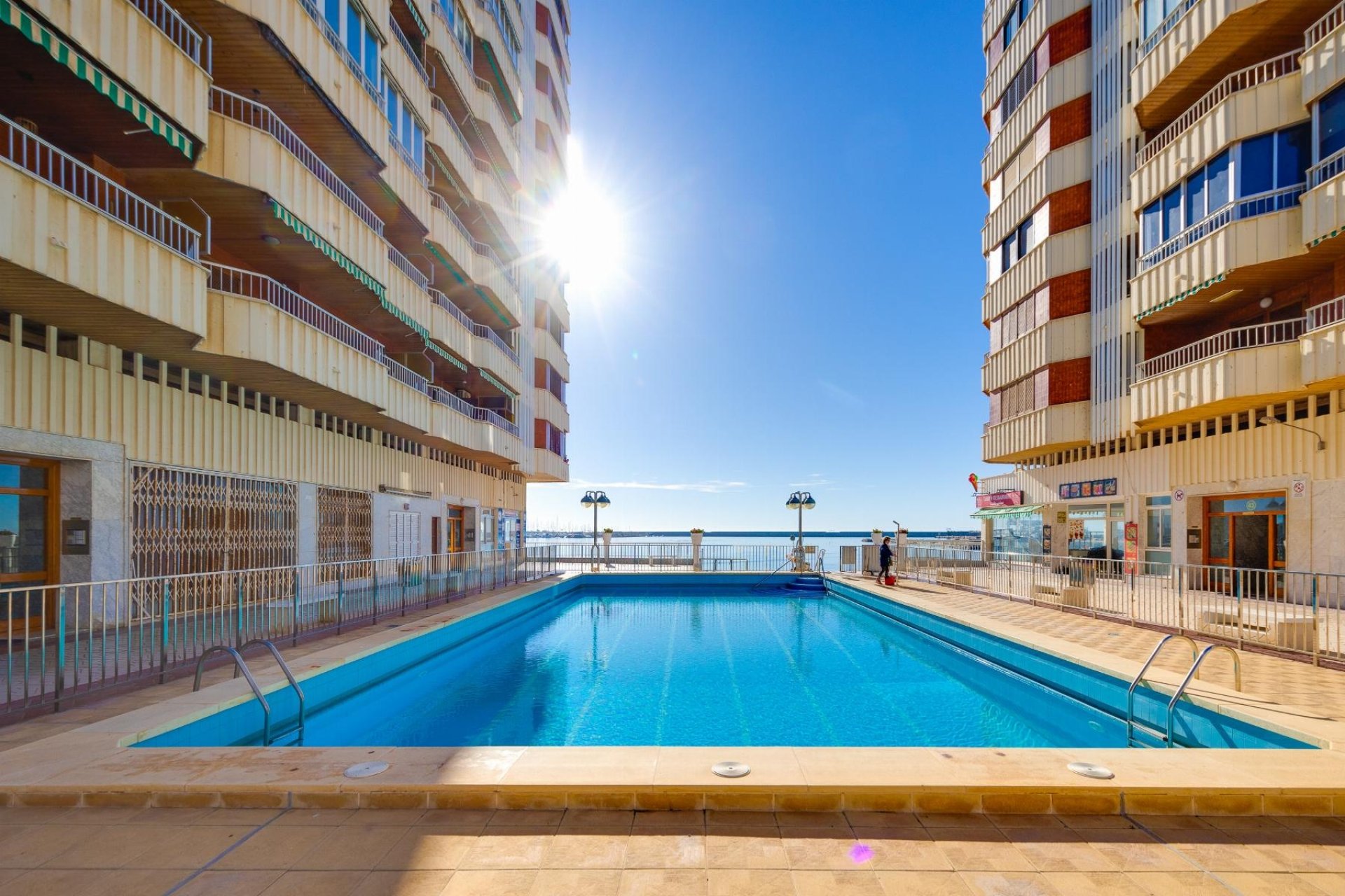 Reventa - Apartamento / piso - Torrevieja - Playa del Acequión