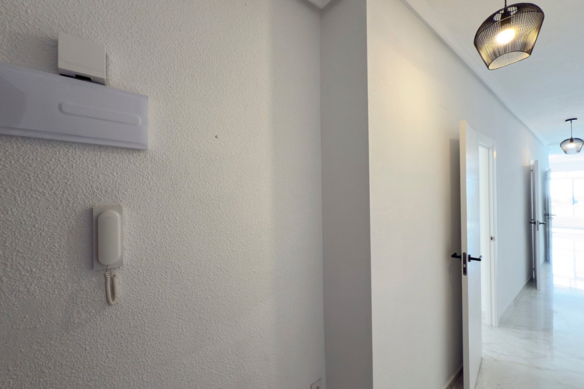 Reventa - Apartamento / piso - Torrevieja - Playa del Acequión