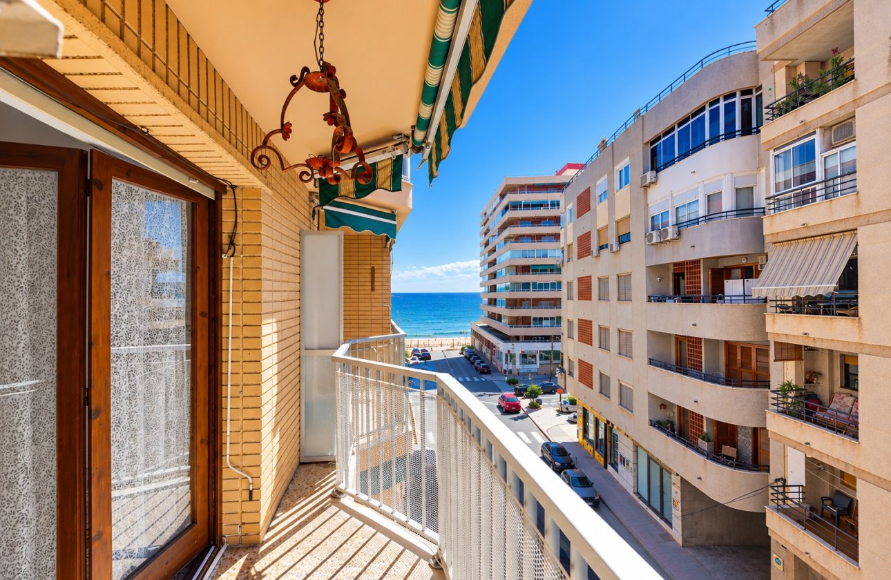 Reventa - Apartamento / piso - Torrevieja - Playa del Acequión