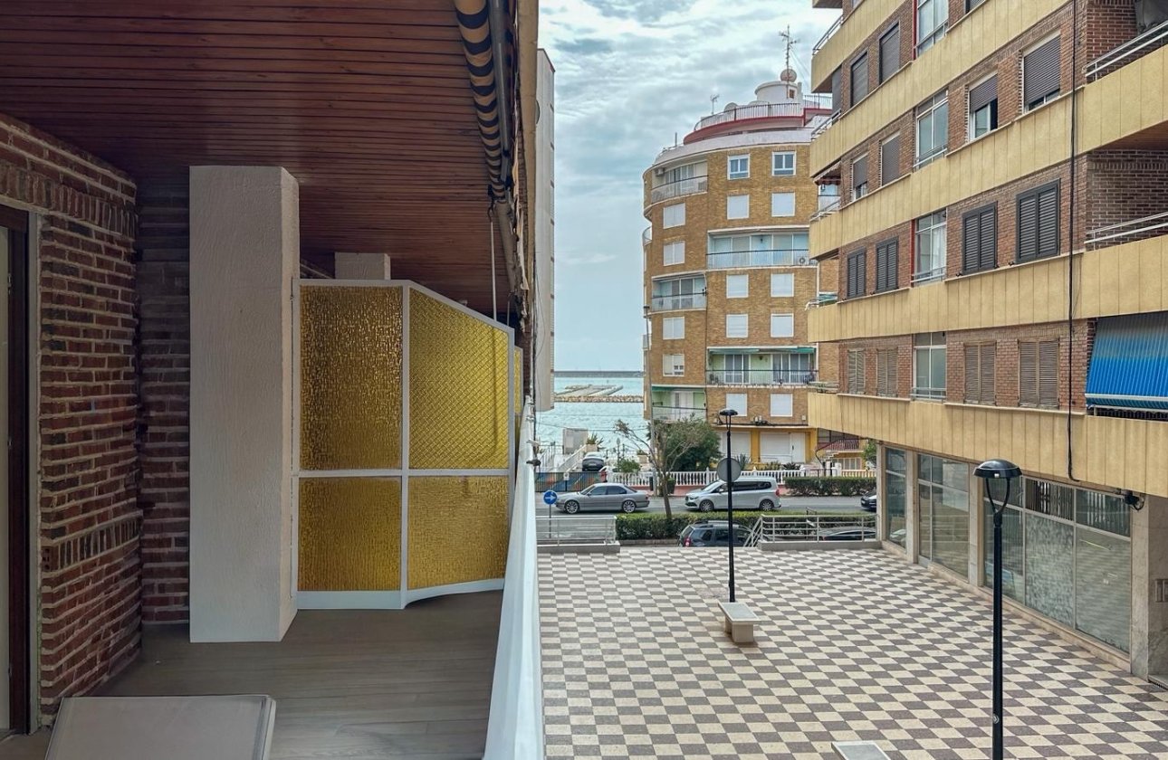 Reventa - Apartamento / piso - Torrevieja - Playa Los Naufragos