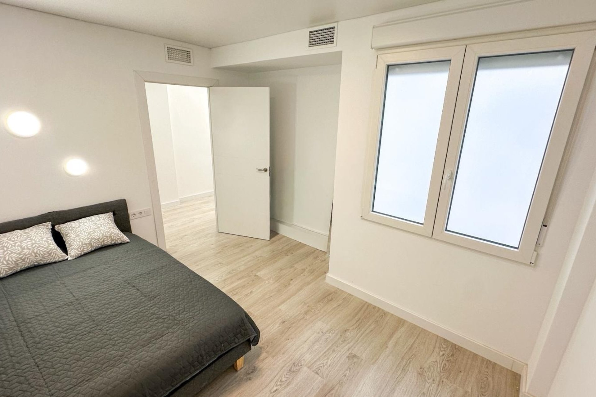 Reventa - Apartamento / piso - Torrevieja - Playa Los Naufragos