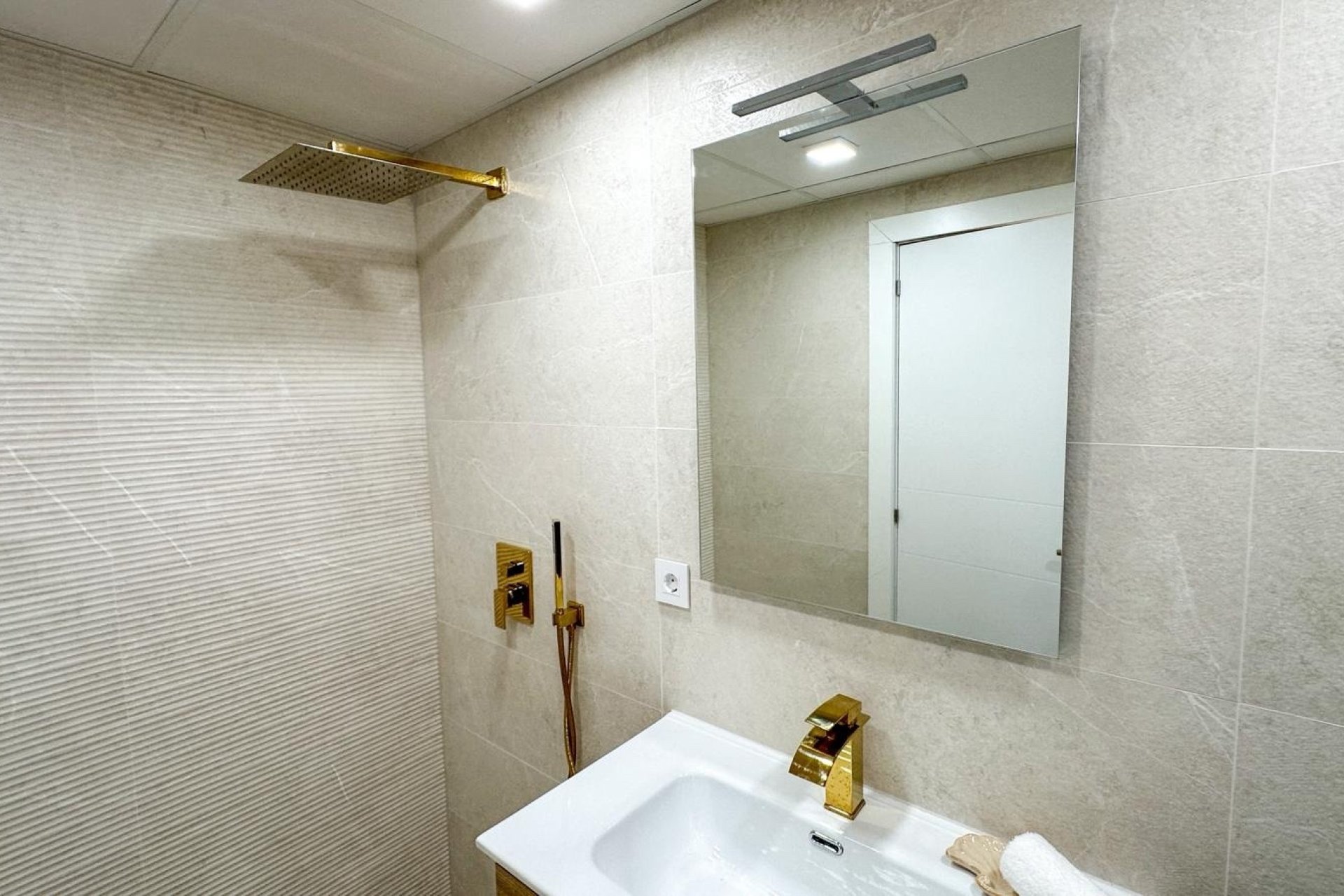 Reventa - Apartamento / piso - Torrevieja - Playa Los Naufragos