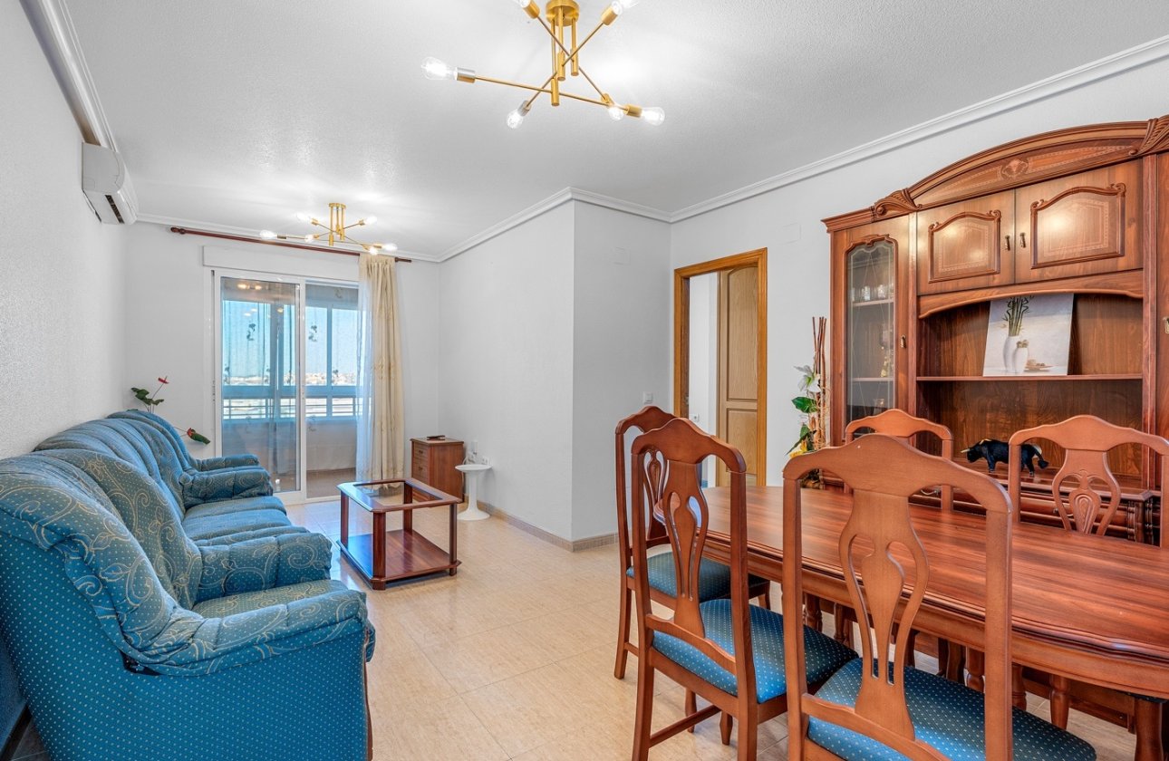Reventa - Apartamento / piso - Torrevieja