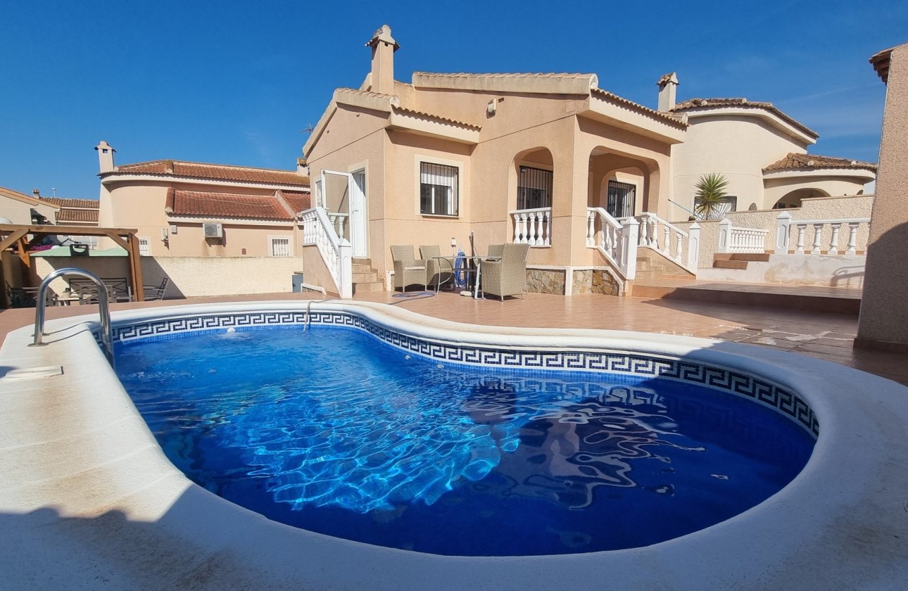 Reventa - Villa - Ciudad Quesada - Benimar