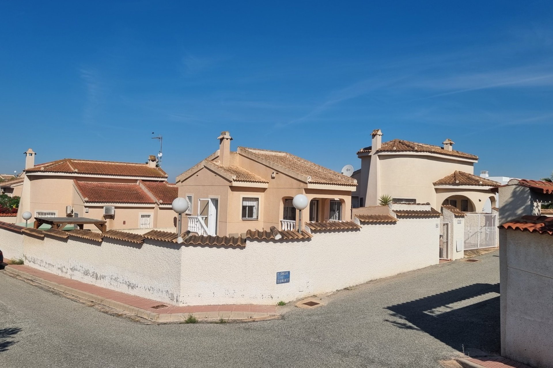 Reventa - Villa - Ciudad Quesada - Benimar