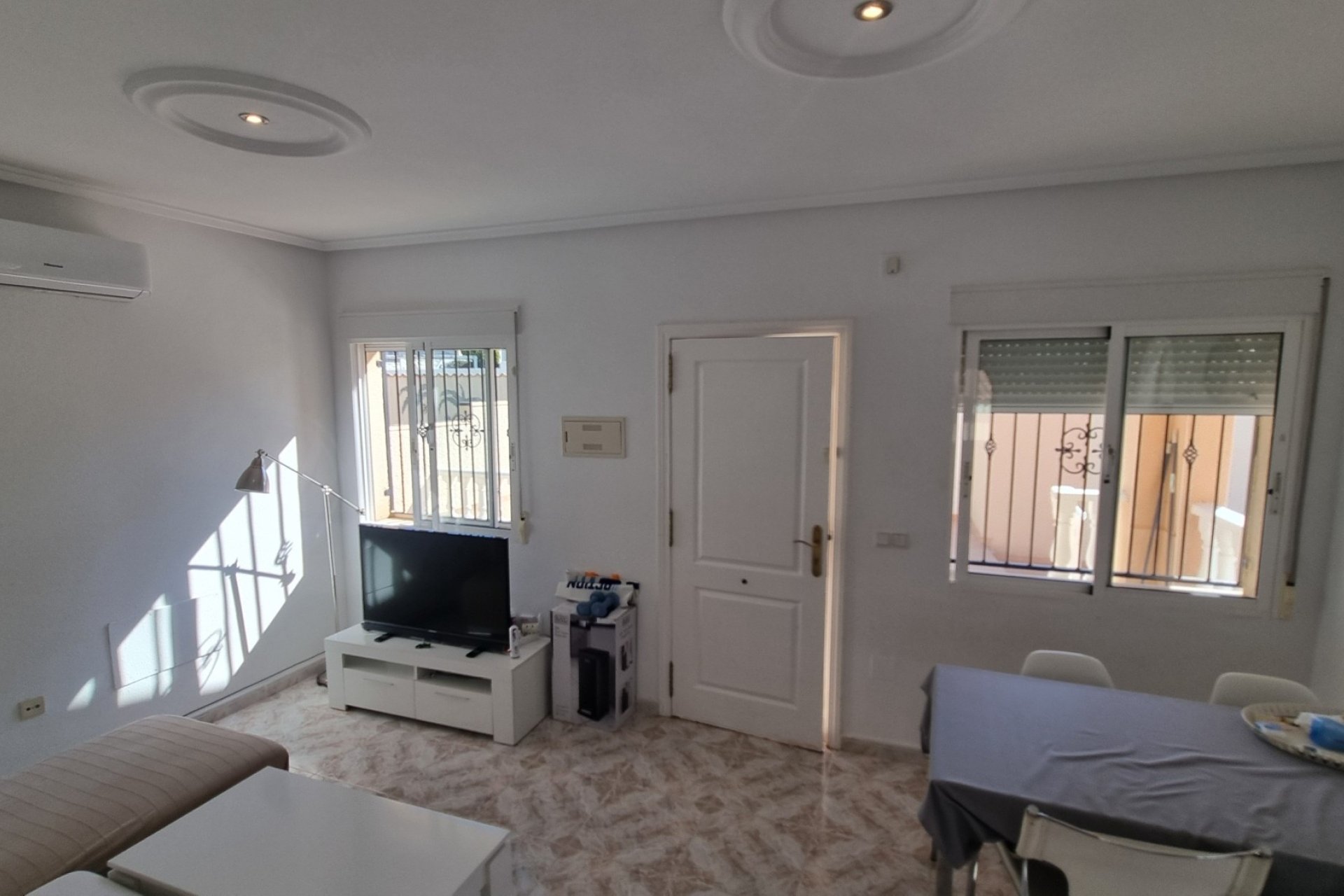 Reventa - Villa - Ciudad Quesada - Benimar