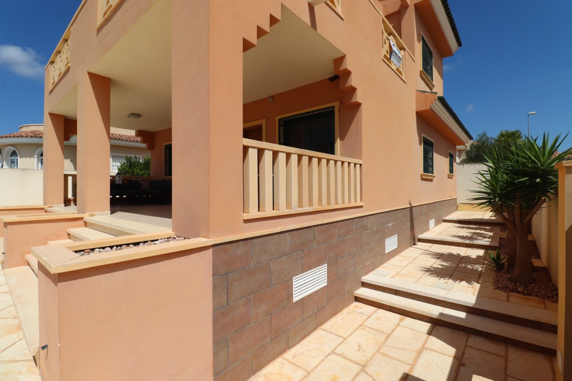 Reventa - Villa - Ciudad Quesada - La Fiesta