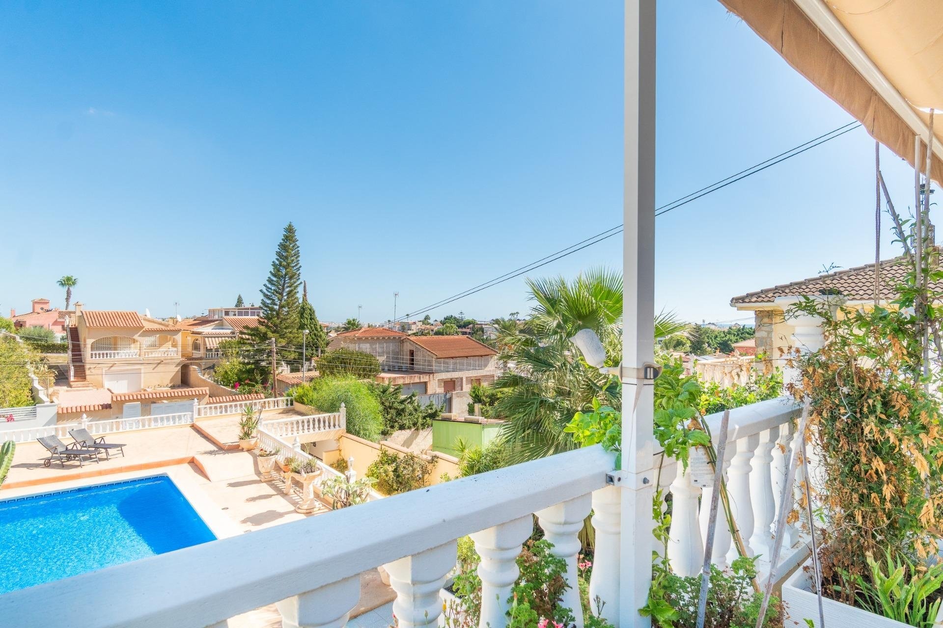 Reventa - Villa - Orihuela Costa - Los Balcones