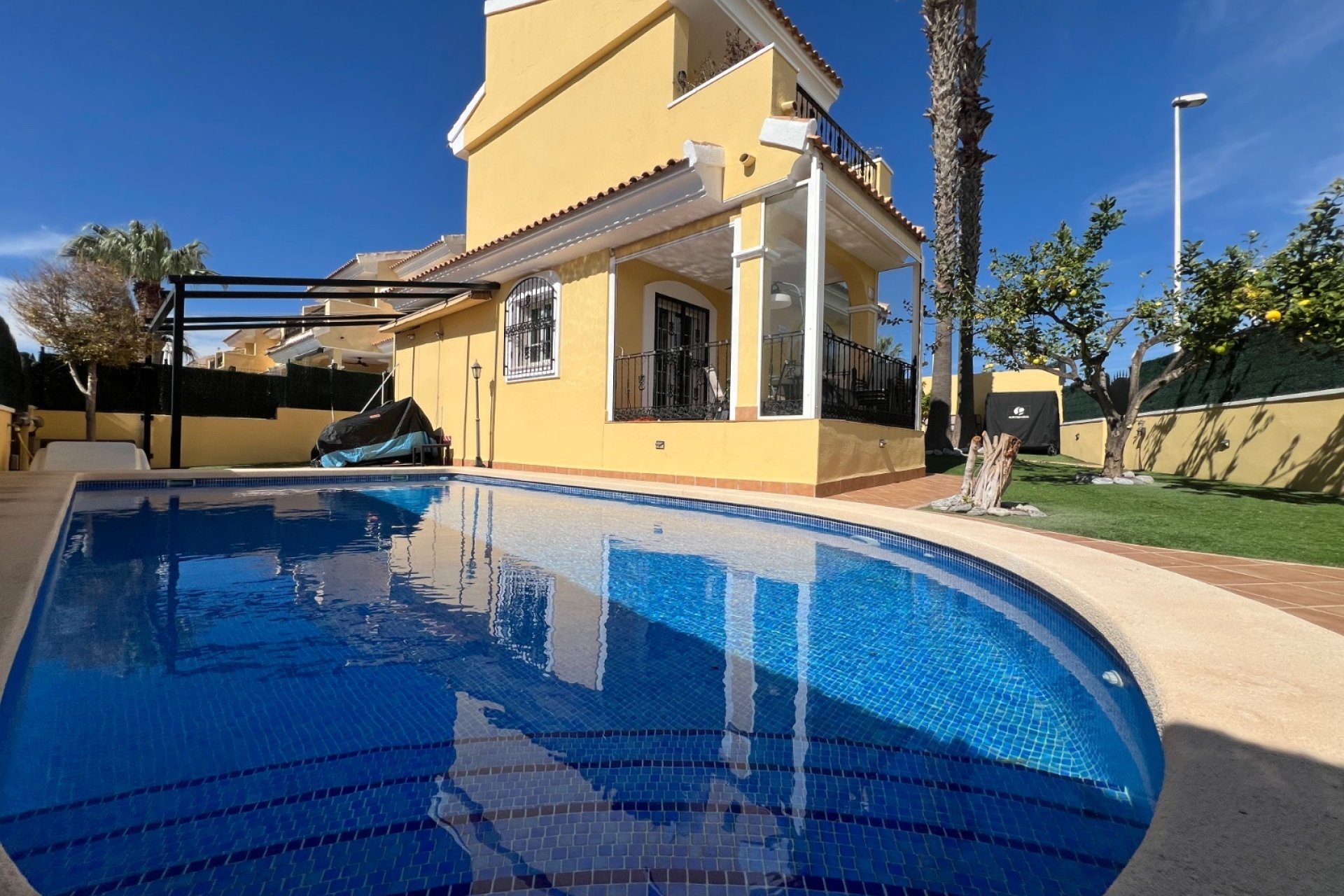 Reventa - Villa - Orihuela Costa - Los Dolses