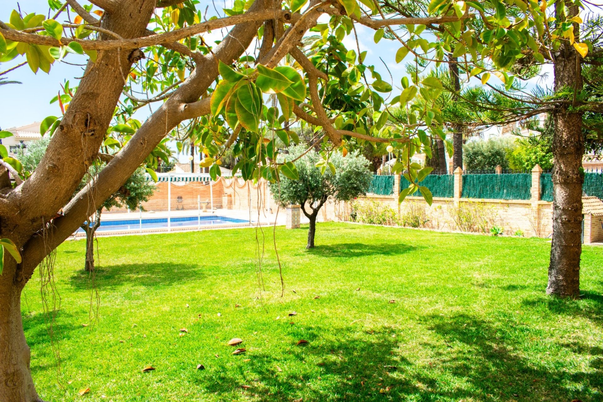 Reventa - Villa - Orihuela Costa - MUY CERCA DE LA PLAYA