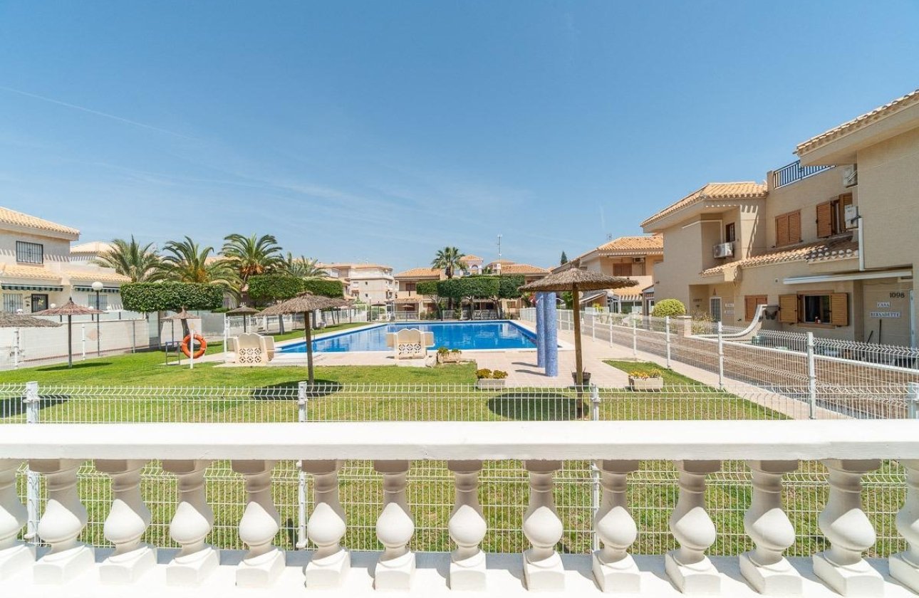 Reventa - Villa - Orihuela Costa - Playa Flamenca