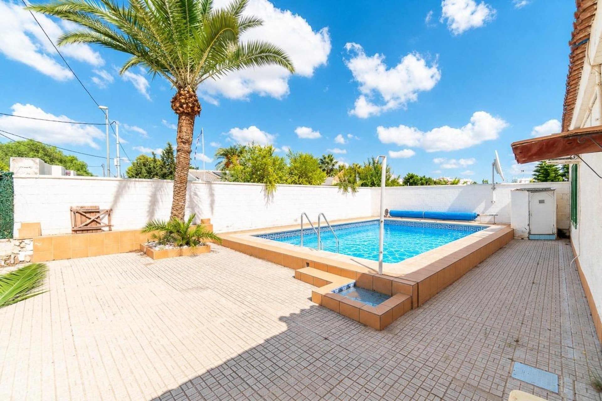 Reventa - Villa - Torre - Pacheco - Roldán