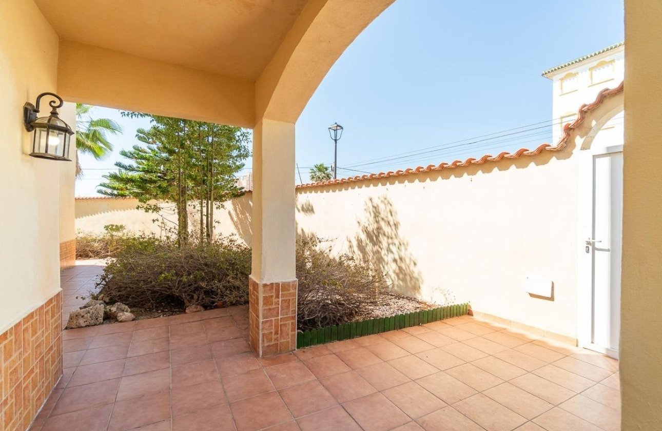 Reventa - Villa - Torrevieja - La Mata