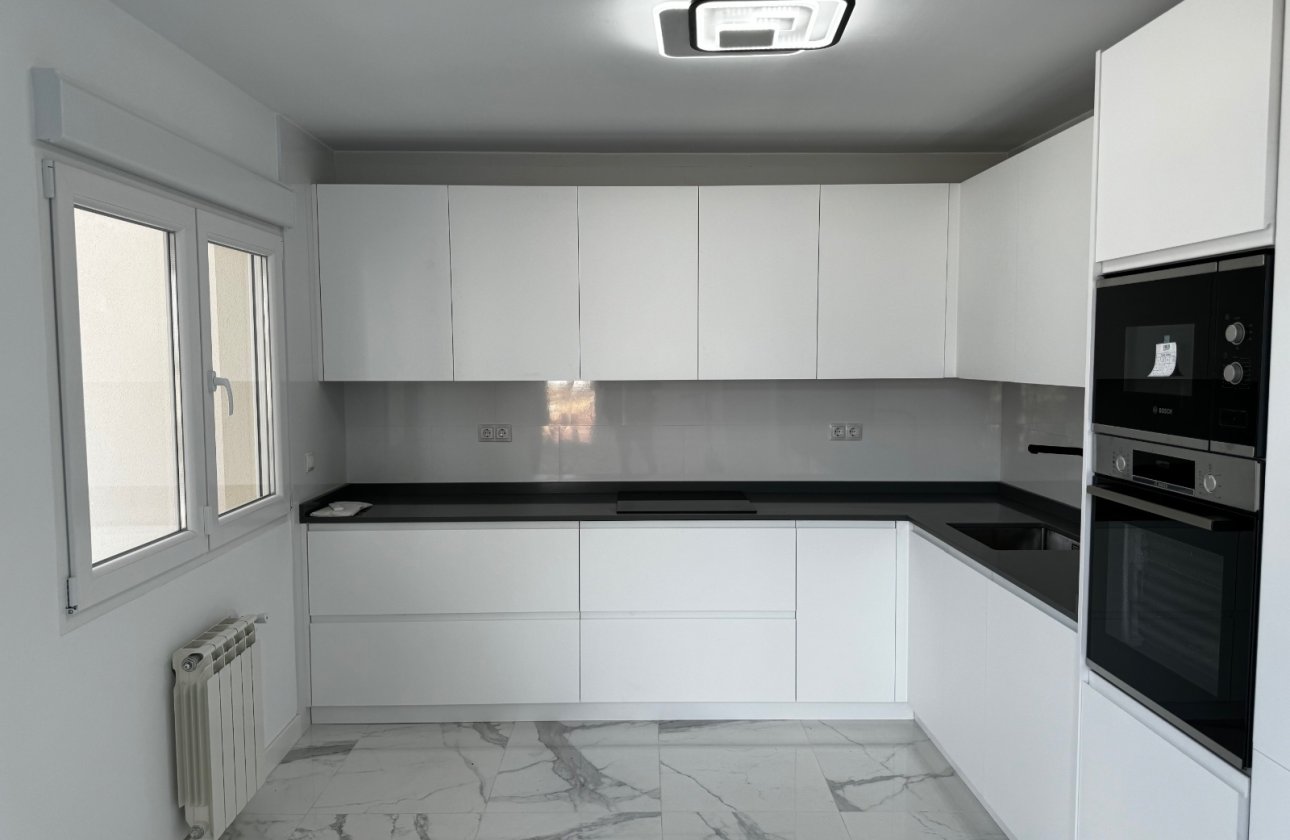 Reventa - Villa - Torrevieja - Los Balcones