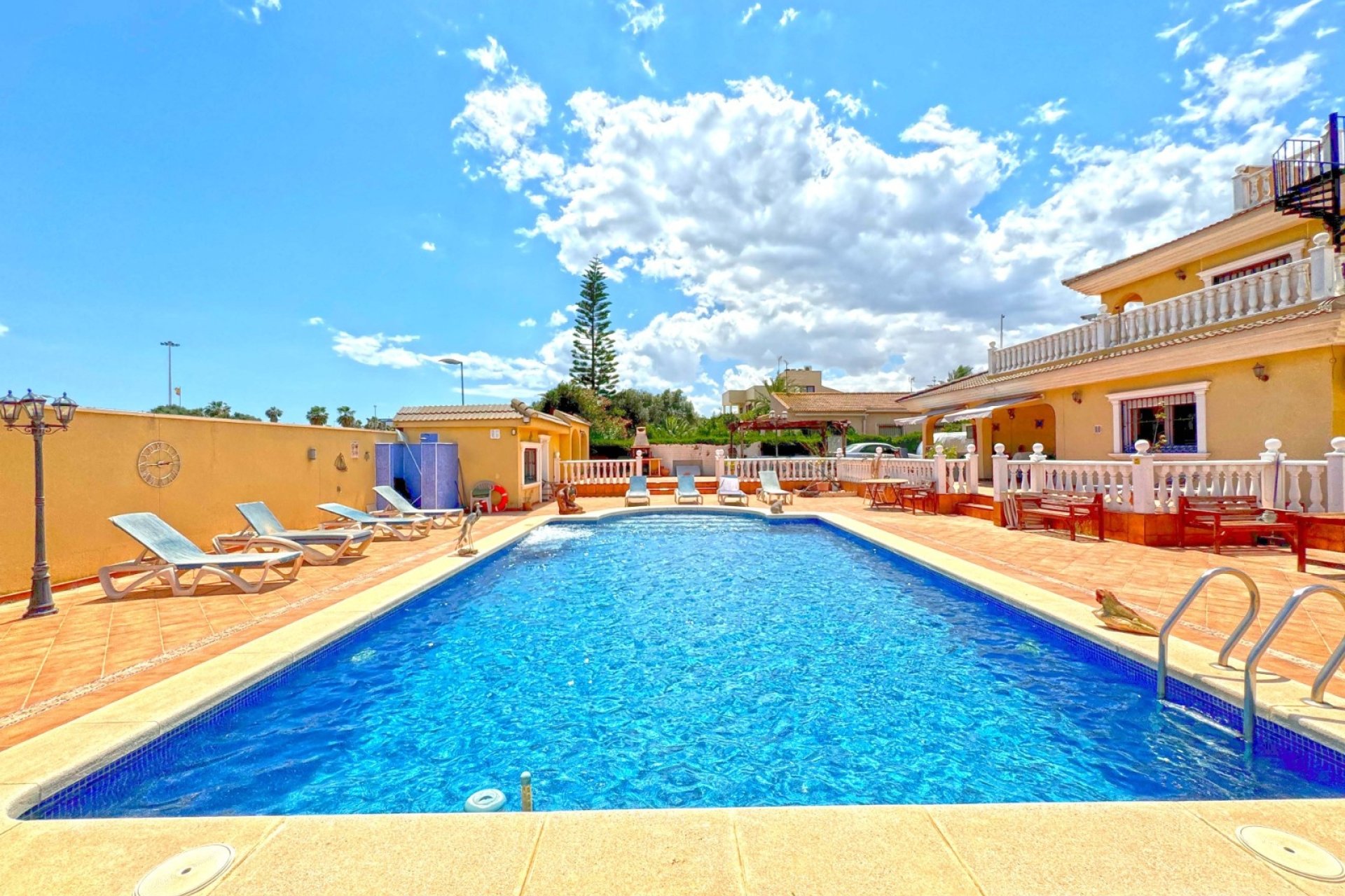 Reventa - Villa - Torrevieja - Los Balcones