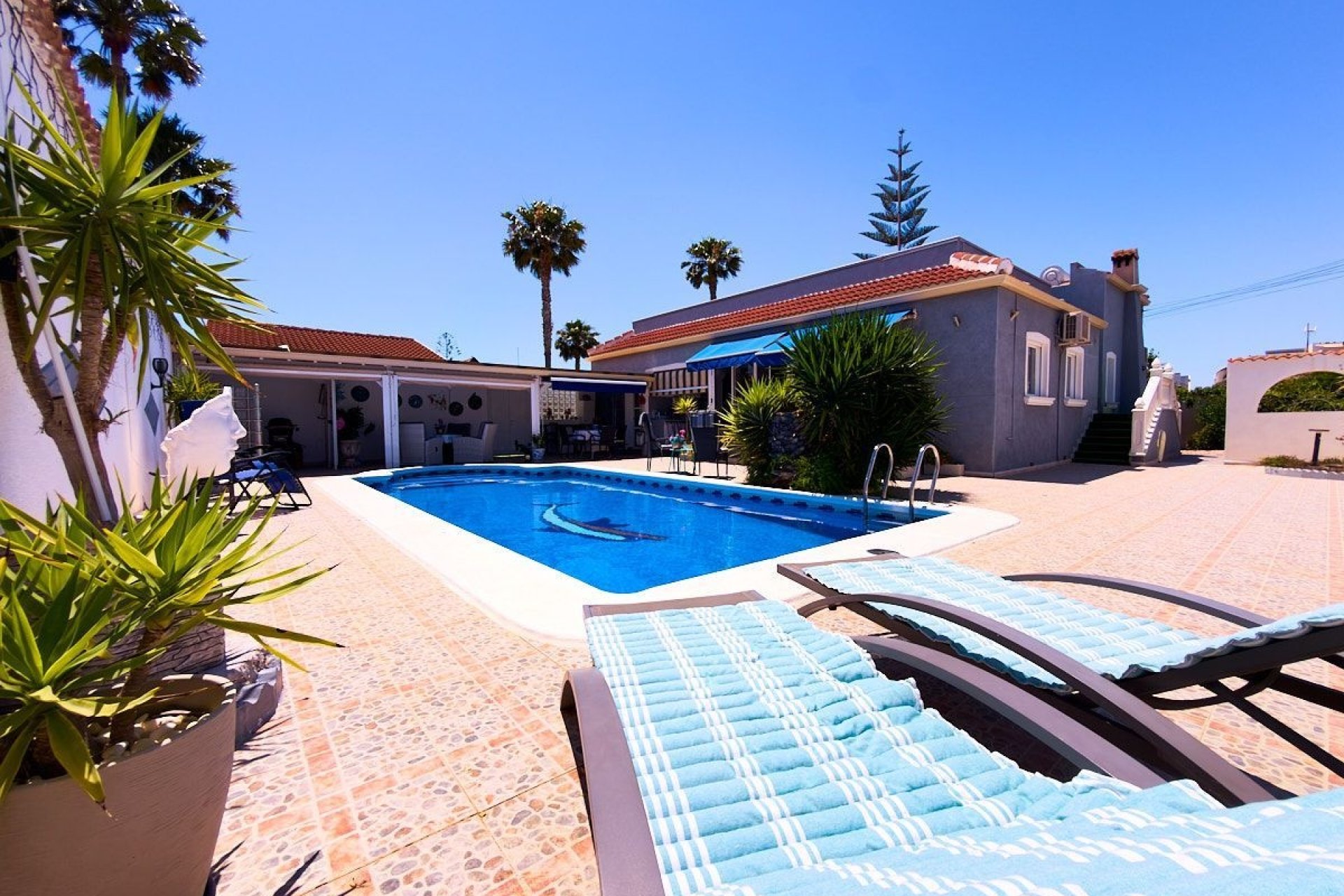 Reventa - Villa - Torrevieja - Urb. El Chaparral