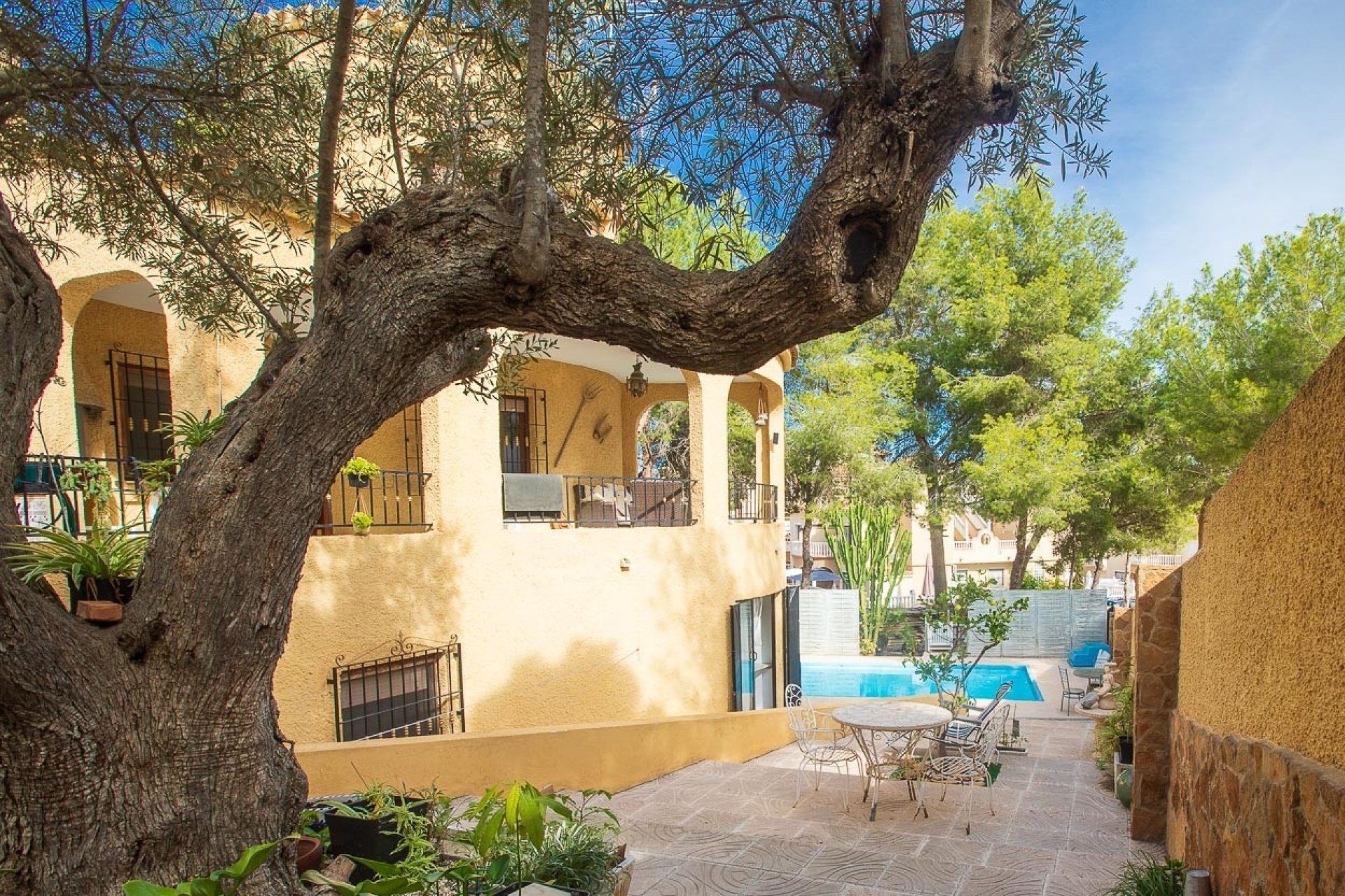 Reventa - Villa - Villamartín - Las Filipinas