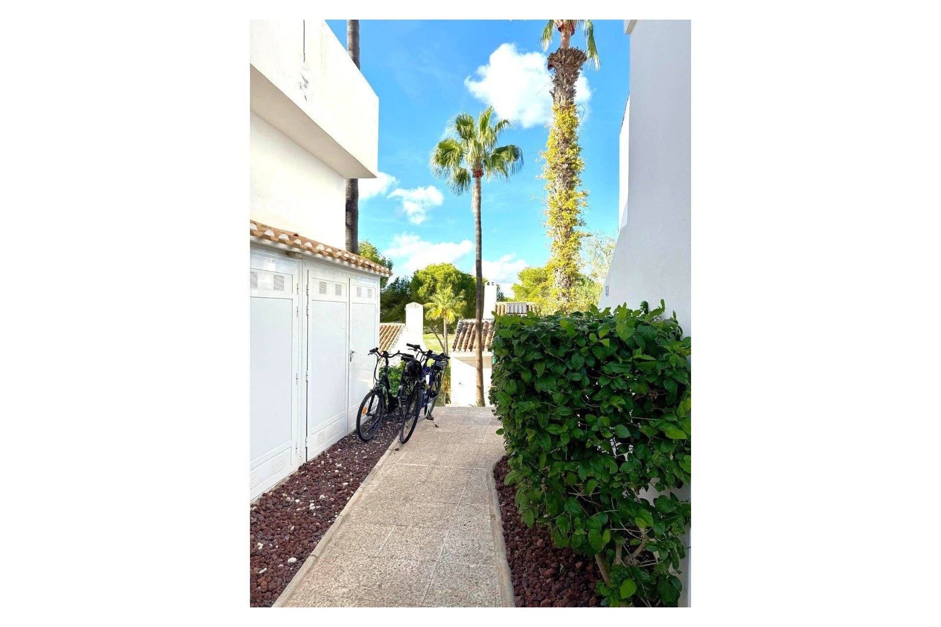 Reventa - Villa - Villamartín