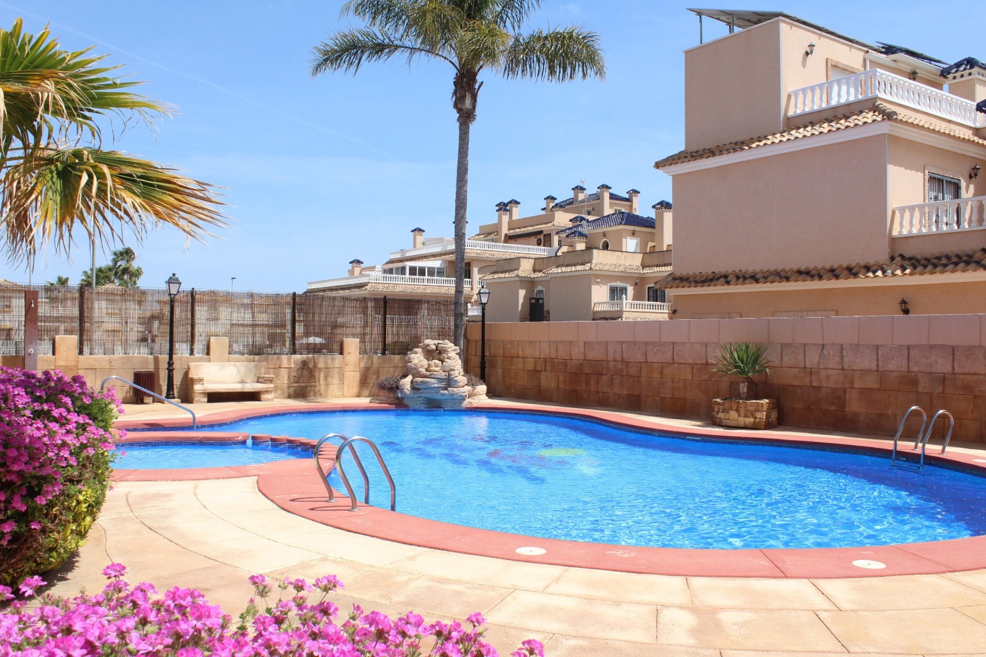 Reventa - Villa - Villamartín
