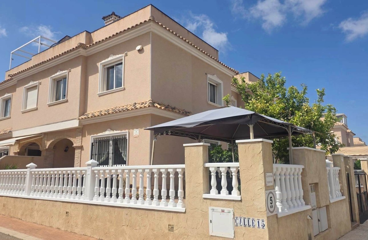 Reventa - Villa - Villamartín