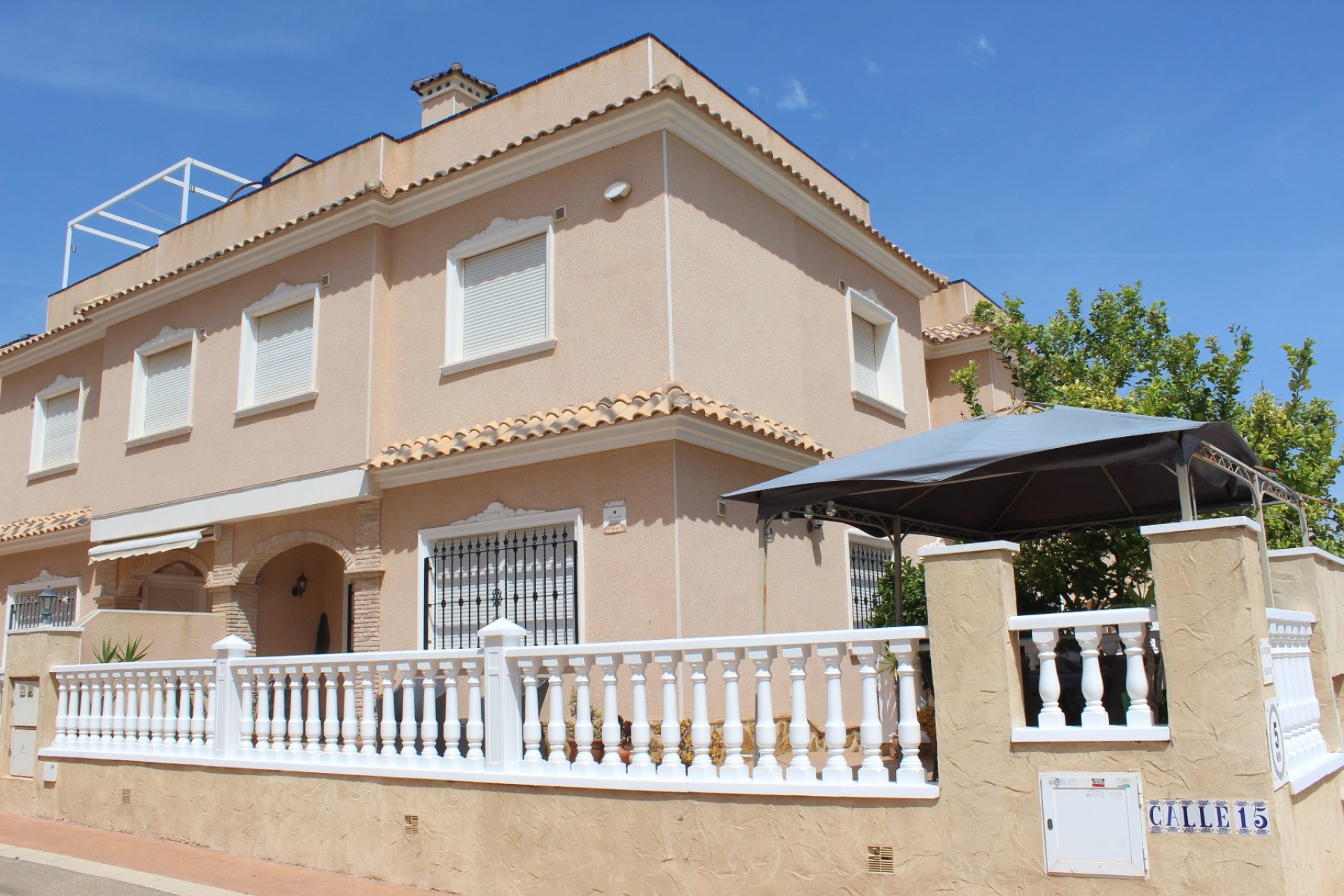 Reventa - Villa - Villamartín
