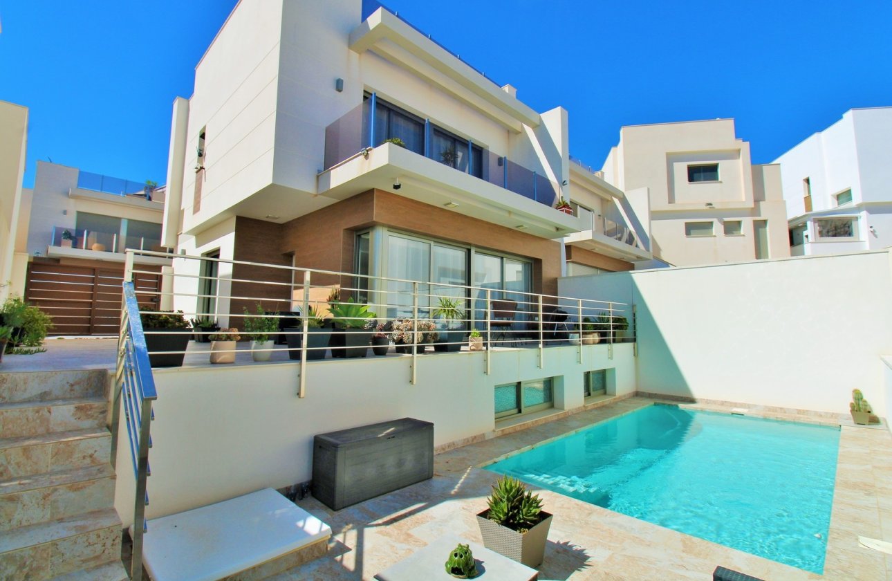 Reventa - Villa - Villamartín