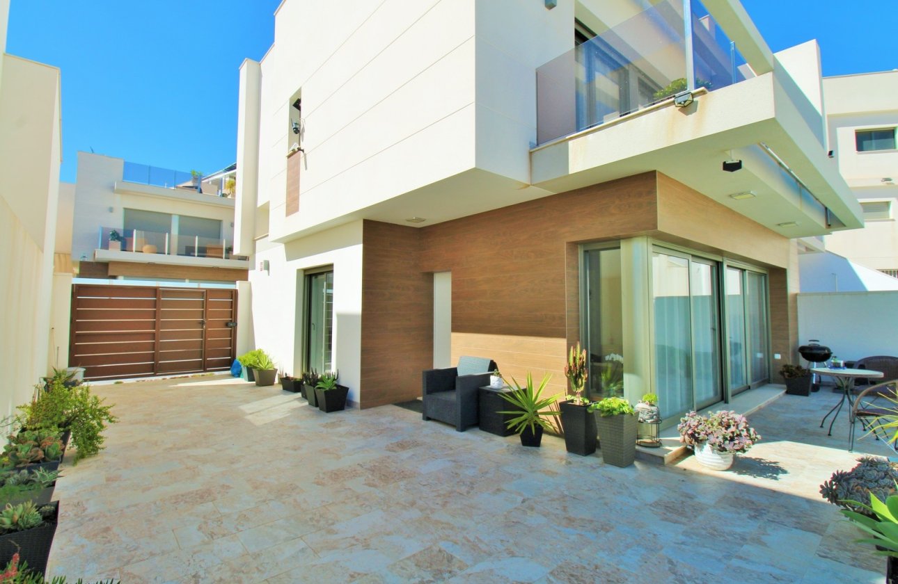 Reventa - Villa - Villamartín