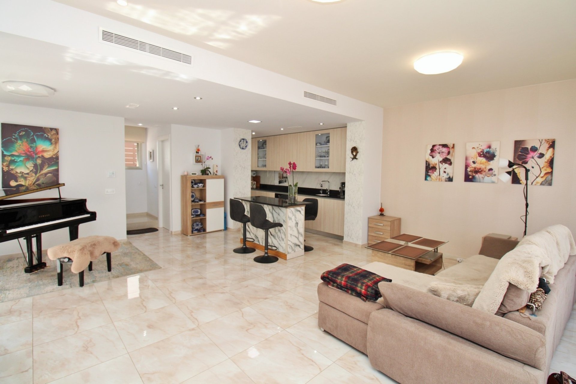 Reventa - Villa - Villamartín