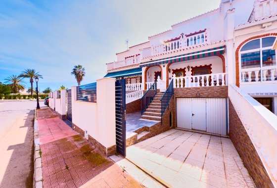 Townhouse - Resale - Torrevieja - Urb. Torrealmendros