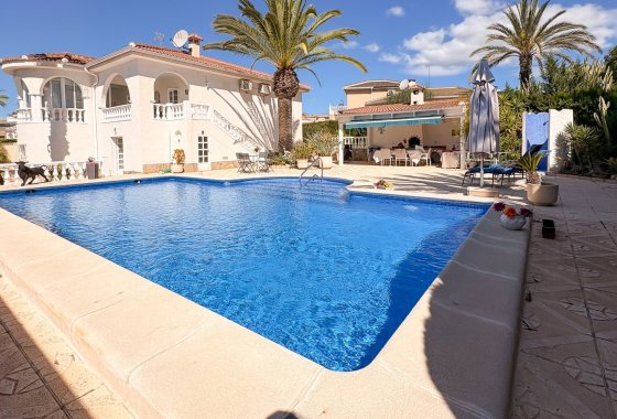 Villa - Återförsäljning - Ciudad Quesada - Ciudad Quesada