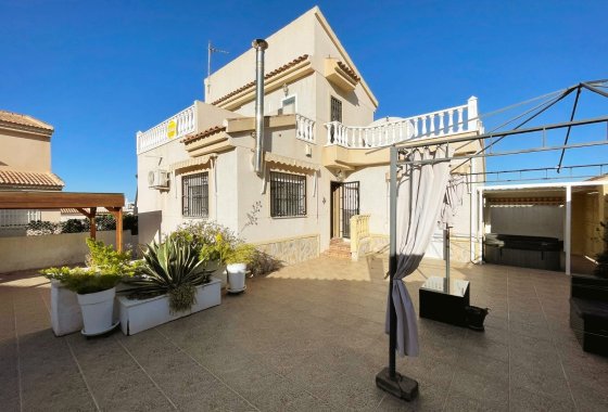 Villa - Återförsäljning - Ciudad Quesada - Rojales