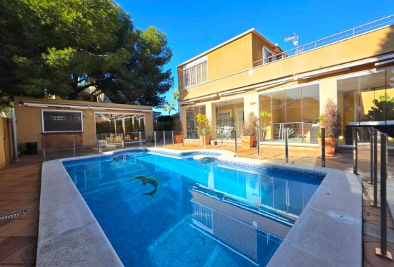 Villa - Återförsäljning - Torrevieja - Cabo Cervera