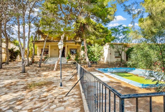 Villa - Återförsäljning - Torrevieja - Los Balcones