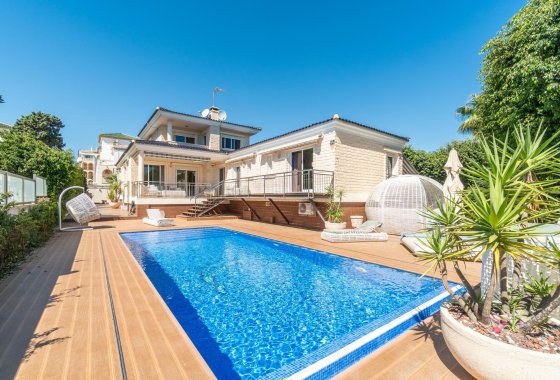Villa - Återförsäljning - Torrevieja - Torre la mata